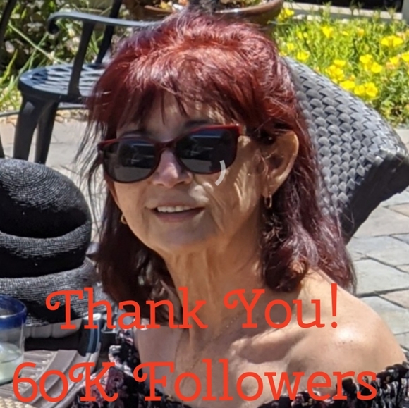 Meet your Posher, Debbie - Picture 1 of 16